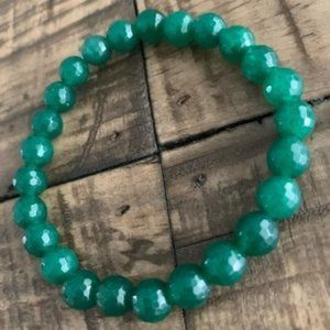 8mm Emerald Jade Stretch Bead Bracelet